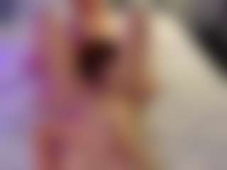 Show en direct avec SandraWarren - Shaved Pussy sur Camsoda