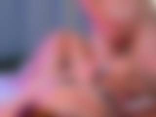Live cam show with SandraWarren - No Smoking on Camsoda