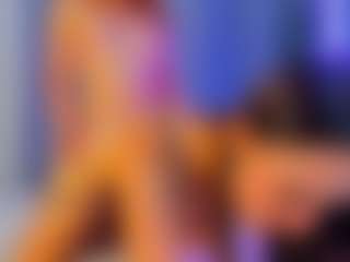 Live cam show with SandraWarren - Skinny on x69.live