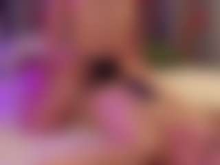 Live cam show with SandraWarren - College Brown Hair on milfzrlive.com