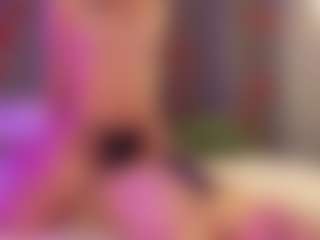 Live cam show with SandraWarren - College Latina on milfzrlive.com