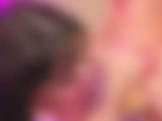 Live cam show with SandraWarren - Brown Hair on Camsoda