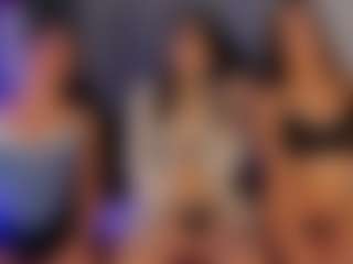 Live cam show with SandraWarren - Big Ass on Strip Flash - Live Sex Shows
