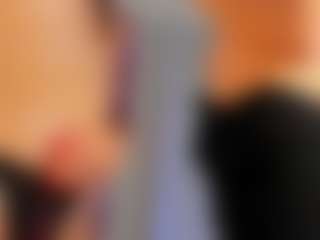 Live cam show with SandraWarren - Toys on CamClone