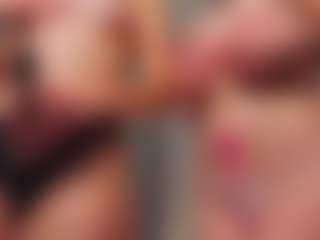 Live cam show with SandraWarren - Normal on Camsoda