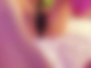 Live cam show with SandraWarren - College Latina on Camsoda