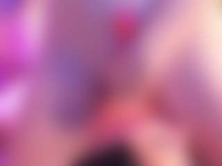 Live cam show with SandraWarren - No Smoking on livesexfox.com