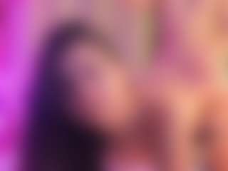 Live cam show with SandraWarren - Cock Rating on WildCum