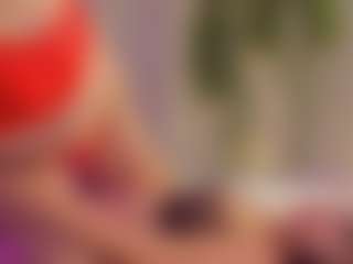 Live cam show with SandraWarren - Brown Hair on WildCum