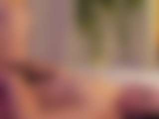 Live cam show with SandraWarren - Green Eyes on Cam Slut
