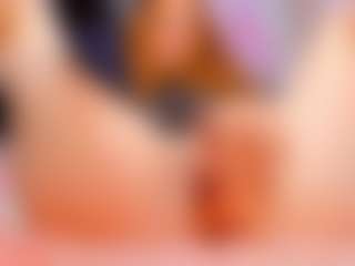 Live cam show with Sirena-Brighton - Spank Red Hair on xfollow cams