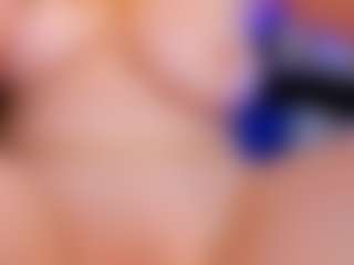 Live cam show with Sirena-Brighton - Petite Teen (18+) on https://playwithruby.com