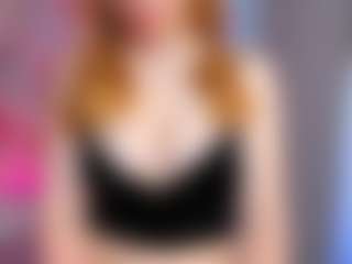 Live cam show with Sirena-Brighton - Bedroom on TeamSkeetLive