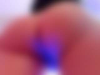 Live cam show with Sirena-Brighton - Bedroom on slutload