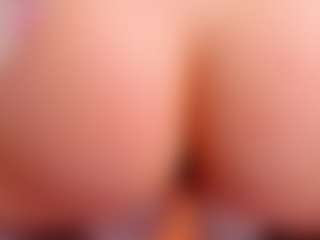 Live cam show with Sirena-Brighton - Erotic Dance on StripNow