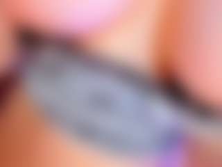 Live cam show with Sirena-Brighton - Green Eyes on Cam Slut