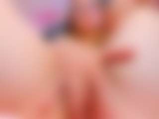 Live cam show with Sirena-Brighton - Solo on AdultVida.com
