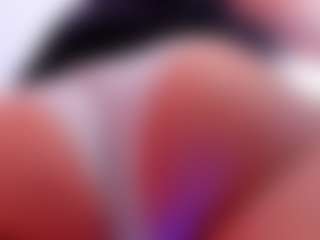Live cam show with Sirena-Brighton - Blowjob on CamClone