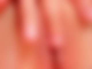 Live cam show with Sirena-Brighton - Bedroom on Camsoda