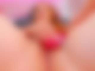 Live cam show with Sirena-Brighton - Green Eyes on sexylive.show