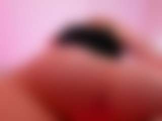 Live cam show with Sirena-Brighton - Tease Teen (18+) on 1on1-livenow