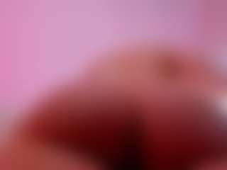 Live cam show with Sirena-Brighton - Curvy Young Adult on CamClone