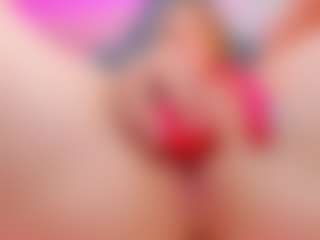 Live cam show with Sirena-Brighton - BBW Young Adult on CamwithHer