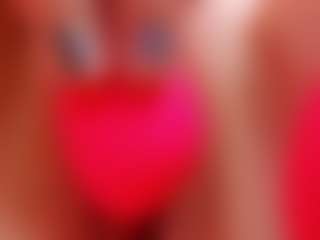 Live cam show with Sirena-Brighton - Ass Bouncing on chickslive.net