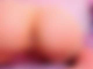 Live cam show with Sirena-Brighton - Bedroom on infinitiblacc.com