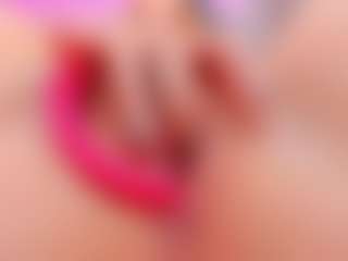 Live cam show with Sirena-Brighton - Red Hair Blowjob on friskycurves.com