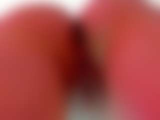 Show de cam en vivo con Sirena-Brighton - Shaved Pussy en Camsoda