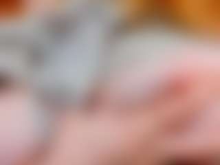Live cam show with Sirena-Brighton - Tease Red Hair on madthumbs