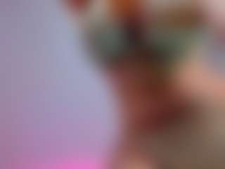 Live cam show with Sirena-Brighton - Italian Young Adult on Camsoda