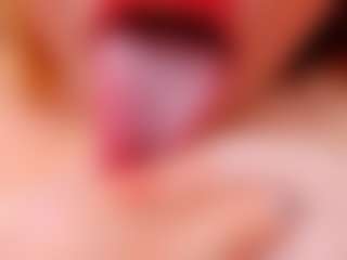 Live cam show with Sirena-Brighton - Curvy Teen (18+) on CamSextacy