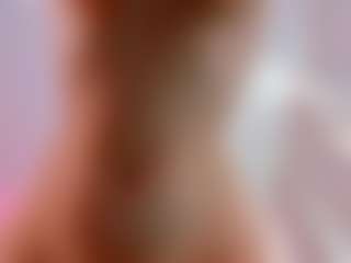 Live cam show with Sirena-Brighton - Deepthroat on madthumbs