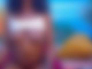 Live cam show with SweetsineAura - White on camtv