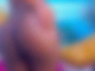 Live cam show with SweetsineAura - Moaning on sexytreat.net