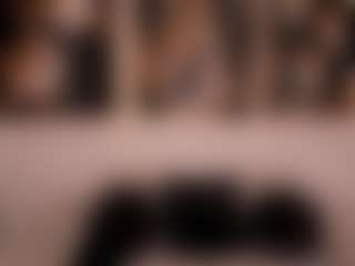 Live cam show with VictoriaBennet - Camel Toe on parknlotfishbdy
