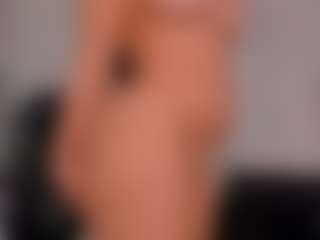 Live cam show with VictoriaBennet - Fingers on Camsoda