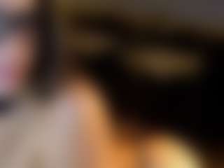 Live cam show with VictoriaBennet - Brown Hair on Camsoda