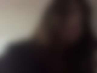 Live cam show with YungWillmann - Petite on galaxygirlnitro.com