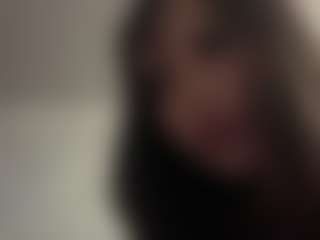 Live cam show with YungWillmann - Drinking on Camming Site