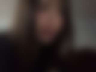 Live cam show with YungWillmann - Cock Rating on Milfs Live
