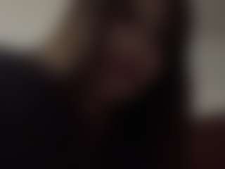 Live cam show with YungWillmann - Smoking on Dolls Live