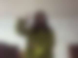 Live cam show with YungWillmann - White on eurowanks.com