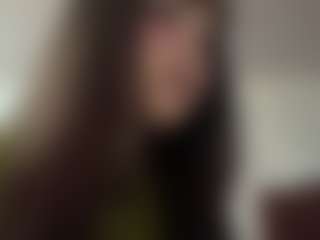 Live cam show with YungWillmann - Drinking on friskycurves.com