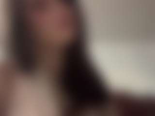 Live cam show with YungWillmann - Public on Cam Slut