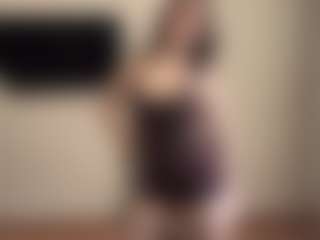 ChanellDworak's Live Sex Cam Show