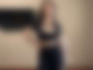 ChanellDworak's Live Sex Cam Show