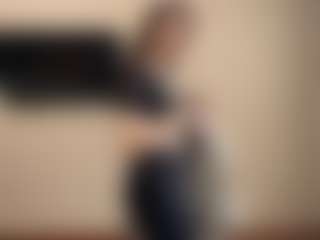 ChanellDworak's Live Sex Cam Show